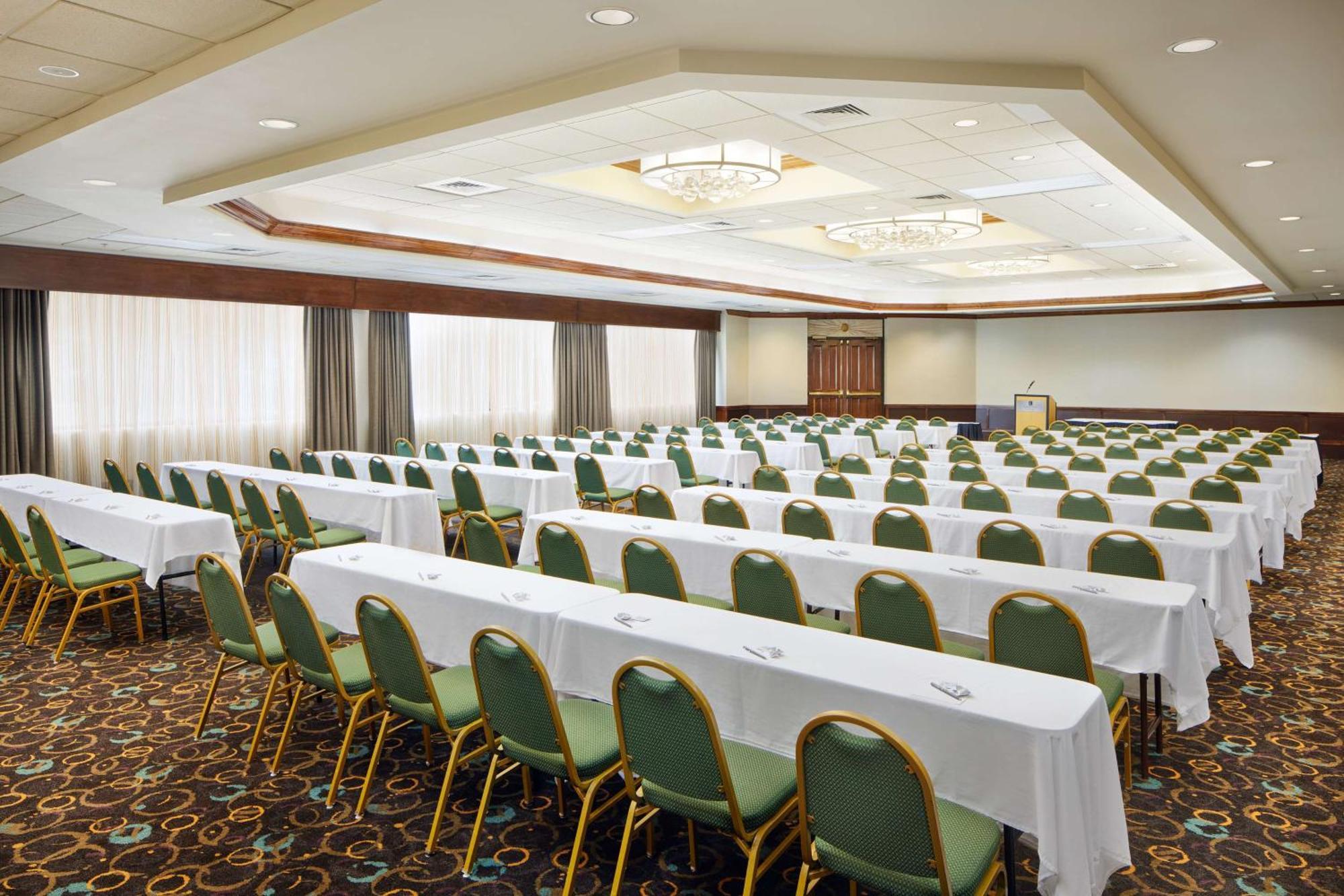 Embassy Suites By Hilton Greensboro Airport Exterior foto