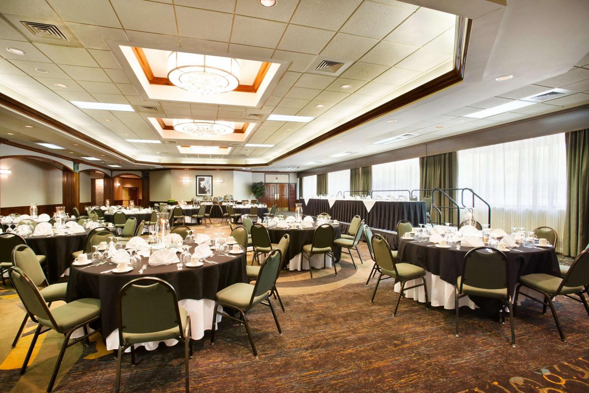 Embassy Suites By Hilton Greensboro Airport Exterior foto