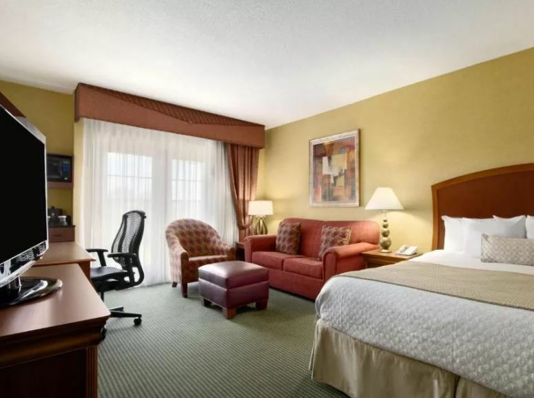 Embassy Suites By Hilton Greensboro Airport Exterior foto